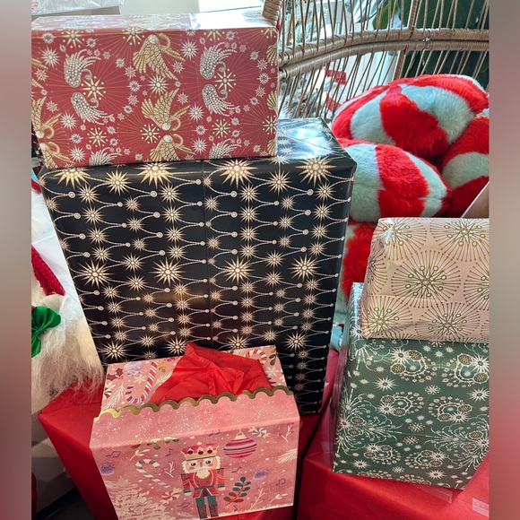 Catherine Martin Wrapping Paper - Picture 3 of 15